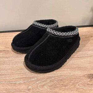 UGG Black Tasman ll slipper toddler.